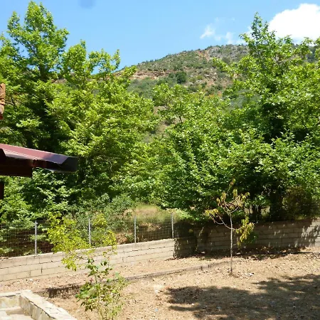 Ferienhaus Among The Platans Seliana