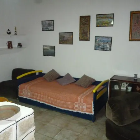 Among The Platans Holiday home *